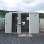 Barrierefreies Container-WC | Barrierefreie Toilette und Dusche